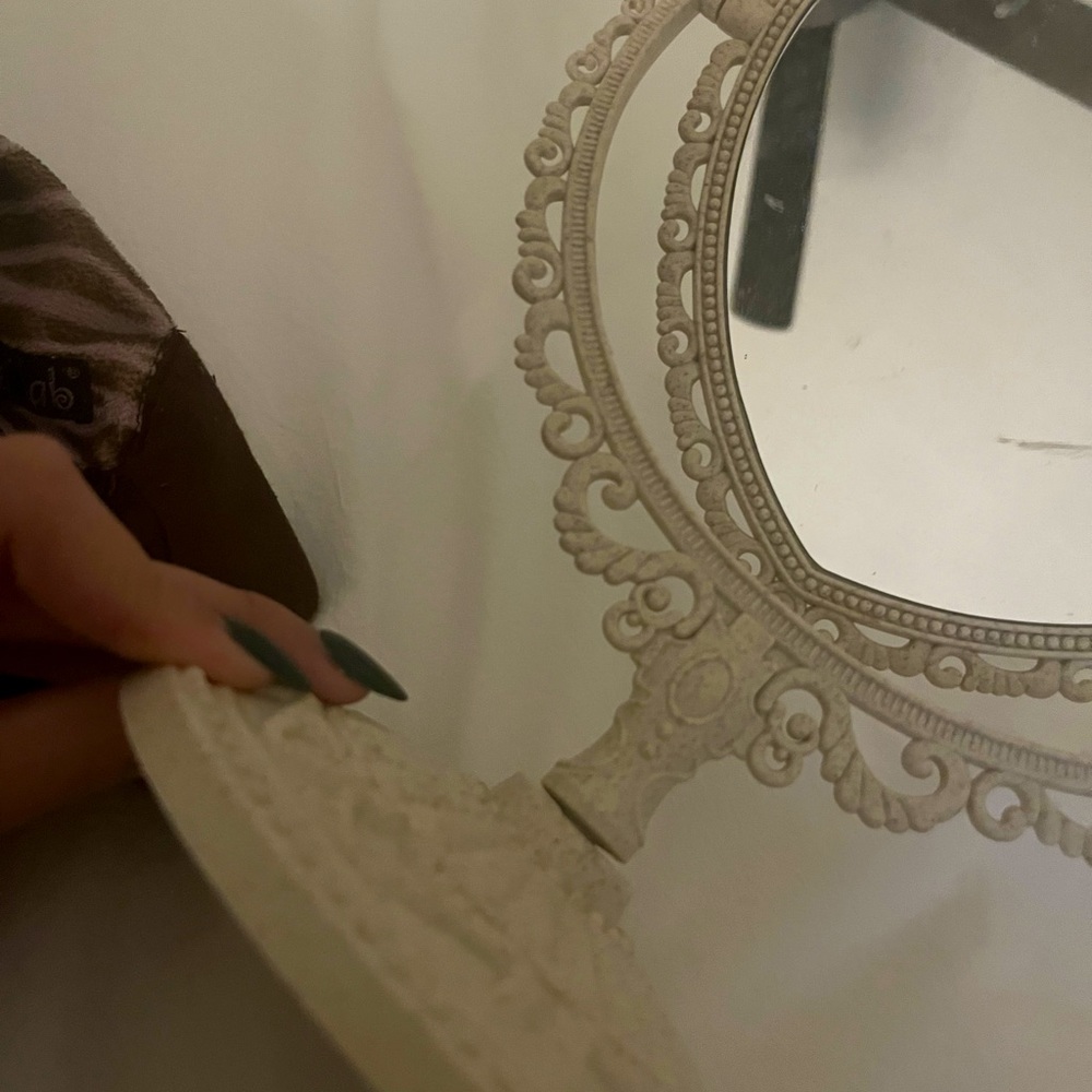 heart vintage mirror